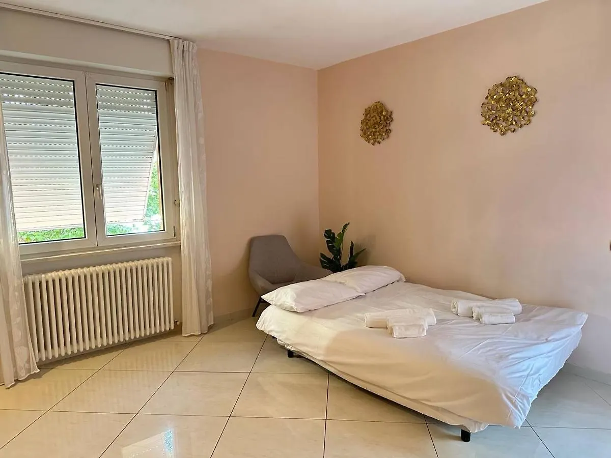 Chic House Near The Lake Lecco Apartment