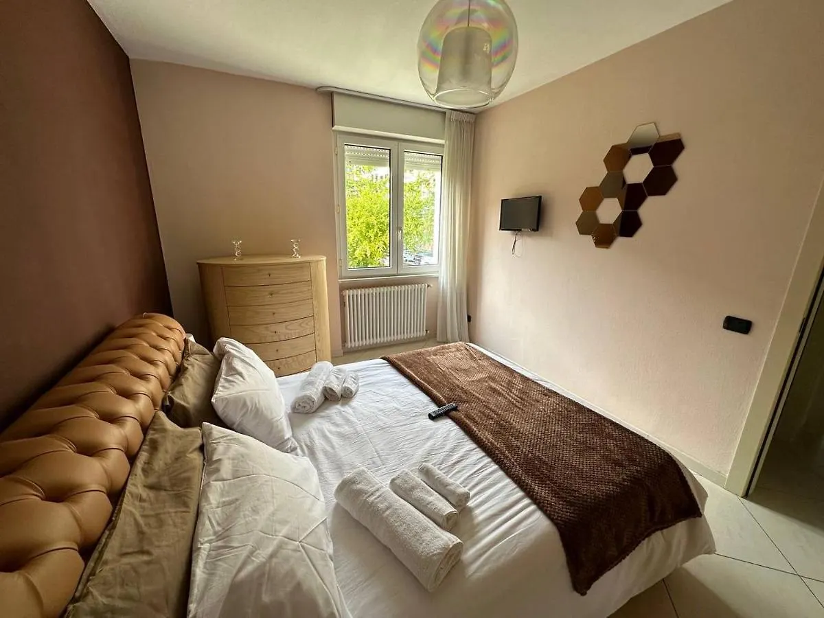 Apartment Chic House Near The Lake Lecco Italy