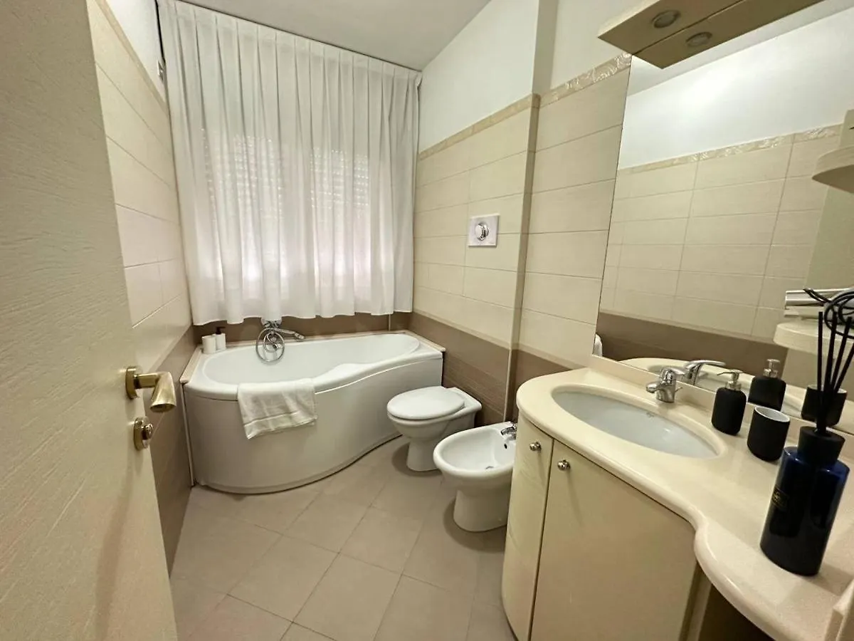 Apartment Chic House Near The Lake Lecco Italy